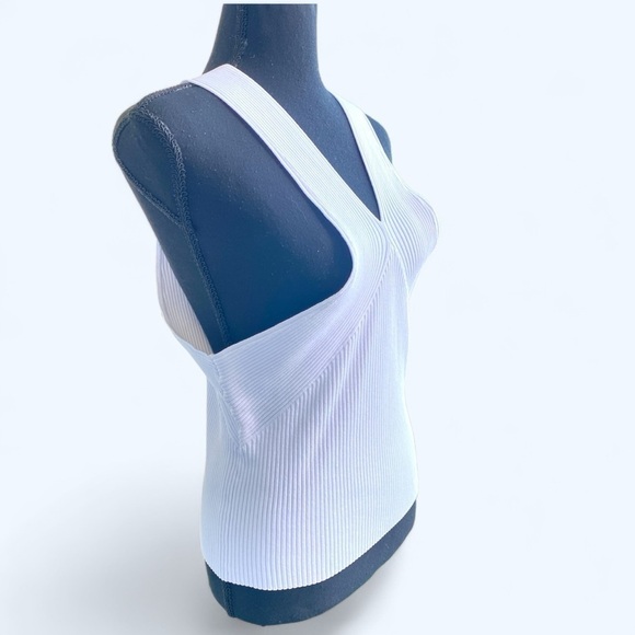 TOPSHOP White Ribbed Knit Tank Top Wide Straps Women’s Size Large NWT - Picture 7 of 7